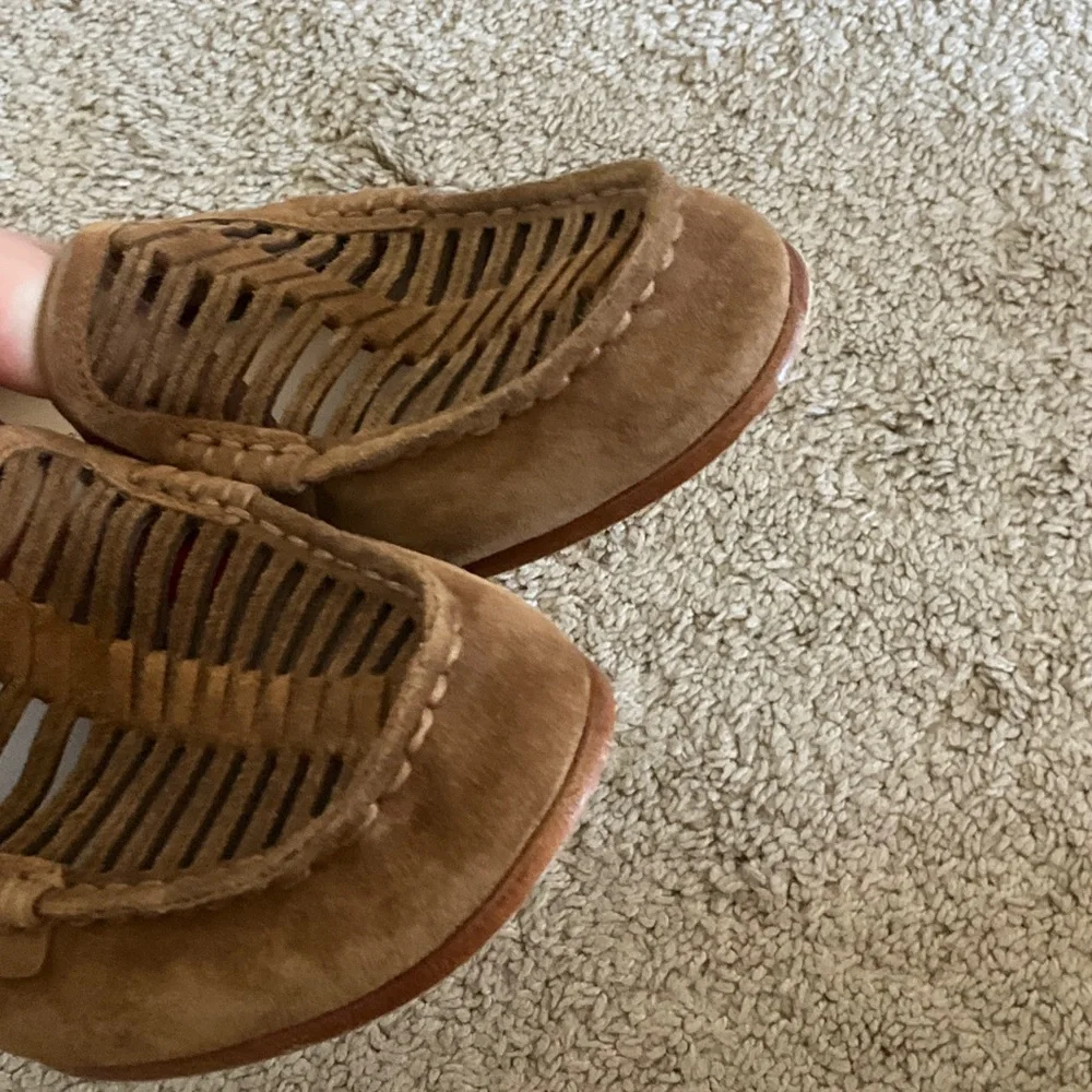 Veronica Beard Woven Tan Loafers - Picture 9 of 9